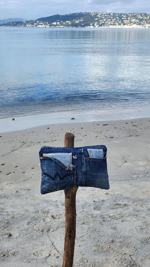 CLUTCH BAG