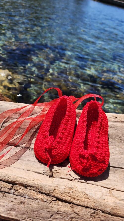 CROCHET BABY SHOES