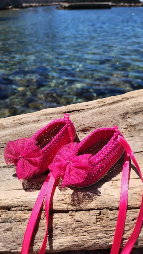 CROCHET BABY SHOES
