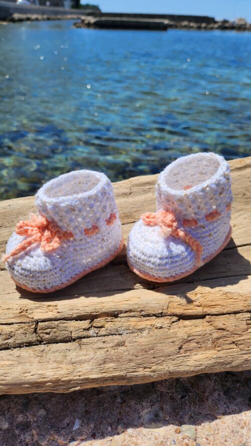 CROCHET BABY SHOES